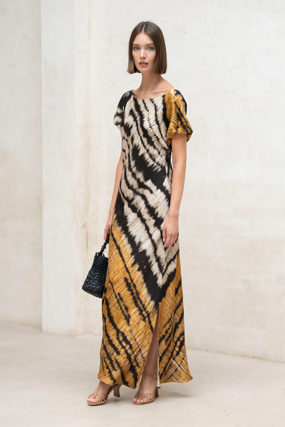 Yungle dress with mustard and black print - Image 7
